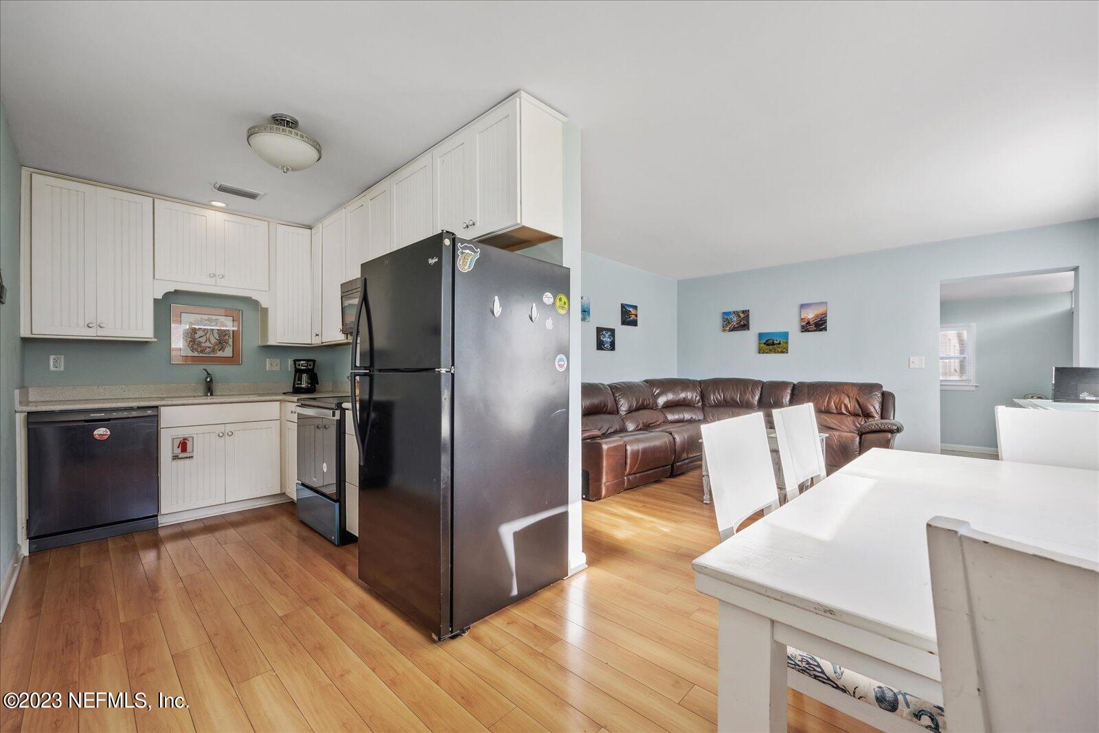 1316 Pinewood Road Jacksonville Beach, FL 32250 - Photo 10 of 46 10-063A4869