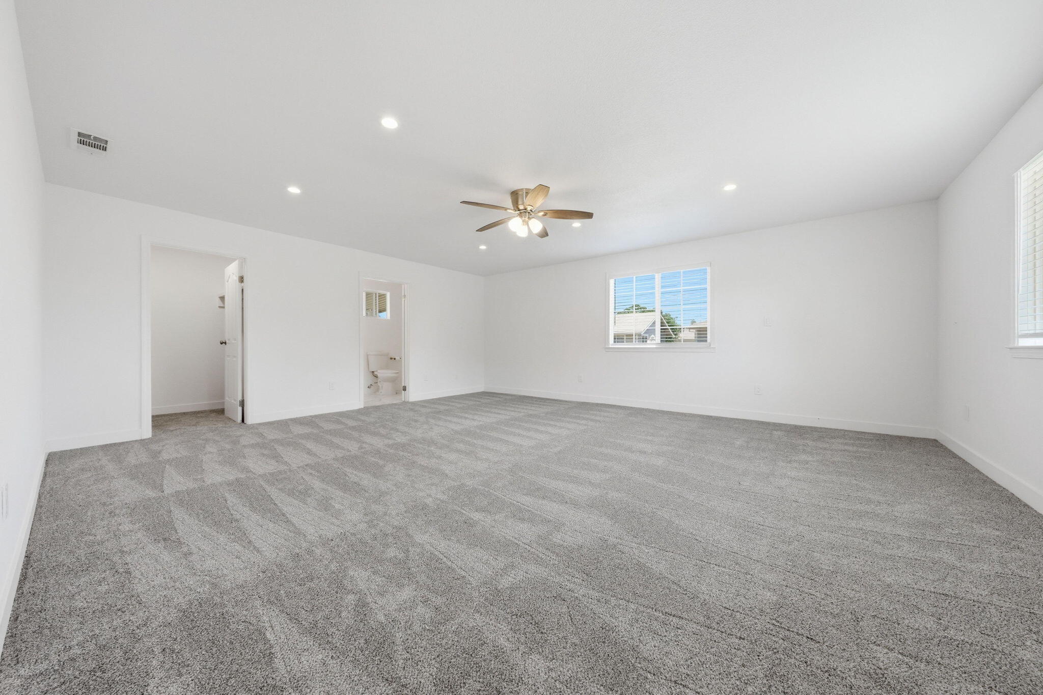 15644 Cloverdale Road Anderson, CA 96007 - Photo 24 of 61 15644 Cloverdale
