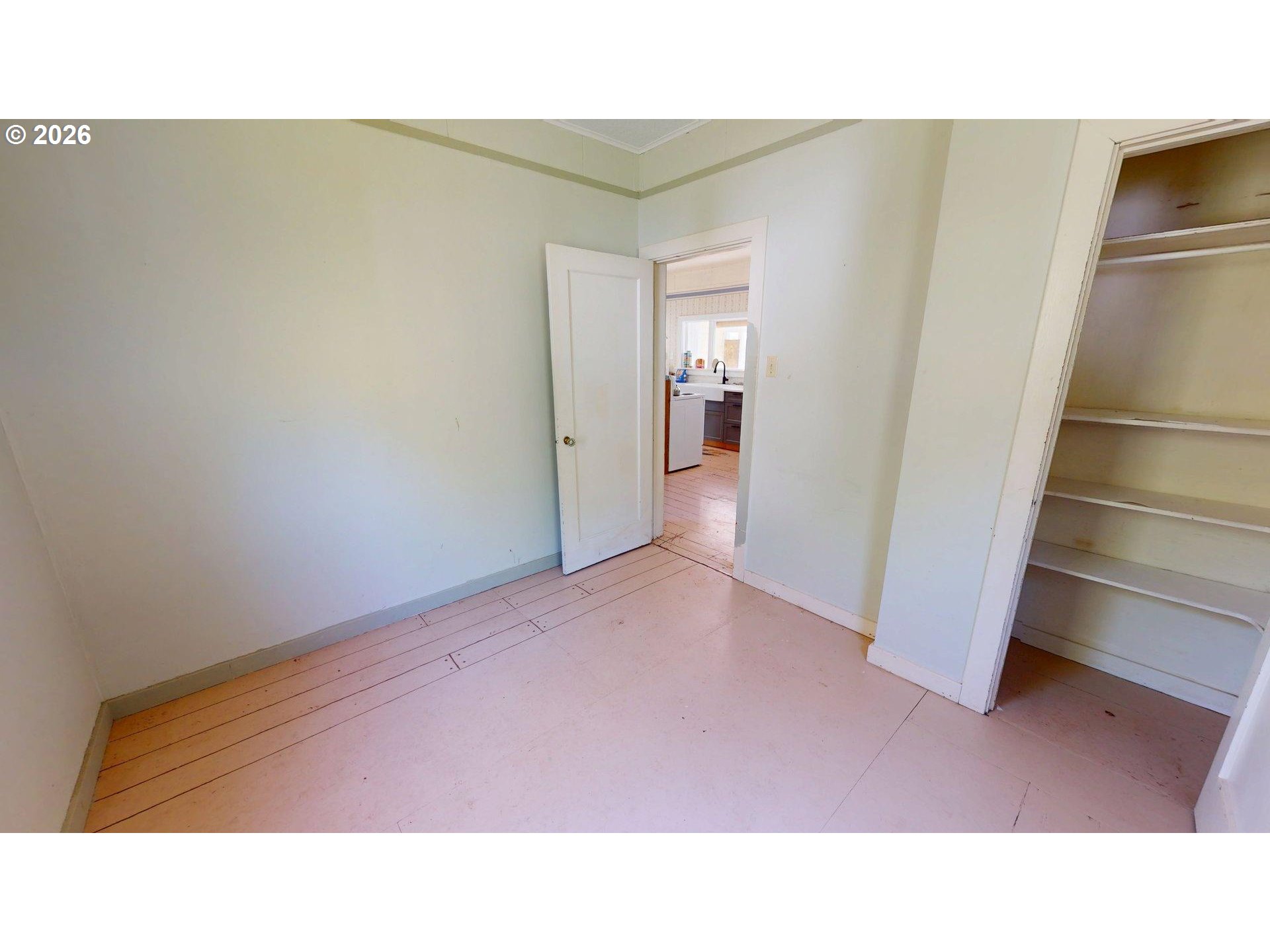 94665 North Bank Pistol River Road Gold Beach, OR 97444 - Photo 43 of 48 Bedroom
