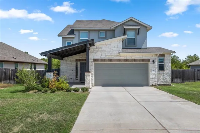 $2,150 | 121 Emerald Pass, Kyle, TX 78640