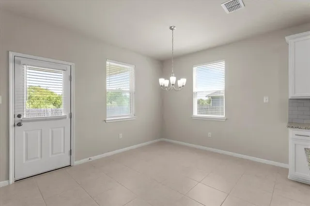 $2,150 | 121 Emerald Pass, Kyle, TX 78640