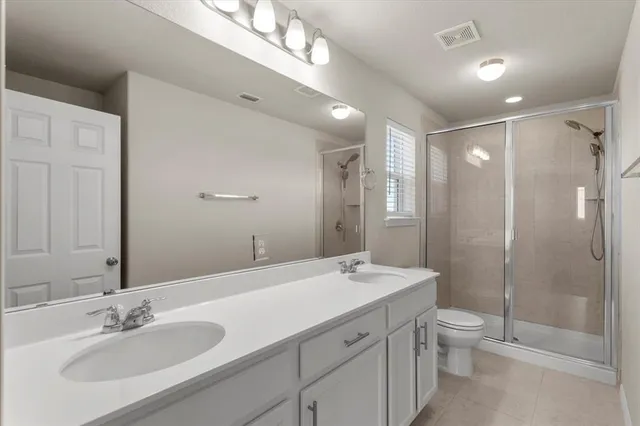 $2,150 | 121 Emerald Pass, Kyle, TX 78640