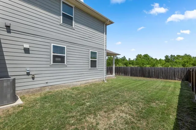 $2,150 | 121 Emerald Pass, Kyle, TX 78640