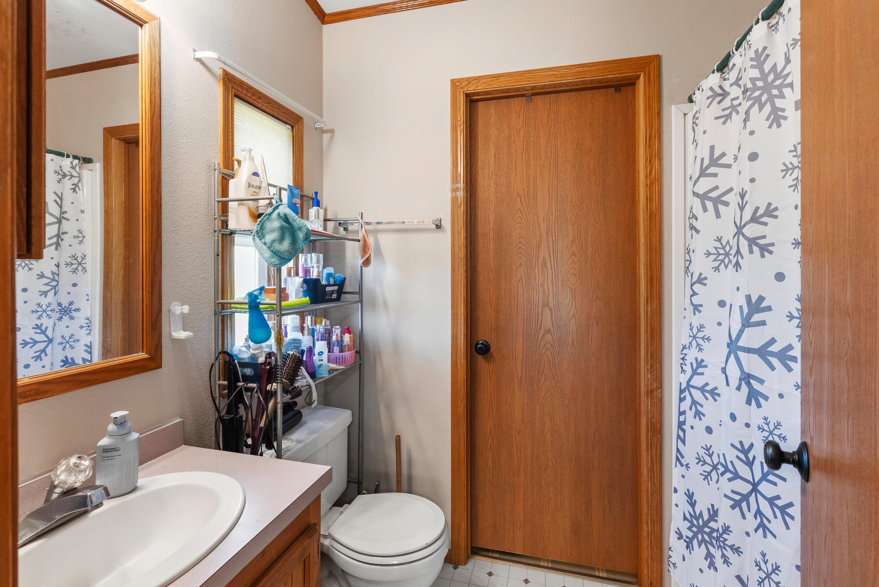 W2012 Racoon Road Mayville, WI 53050 - Photo 13 of 28