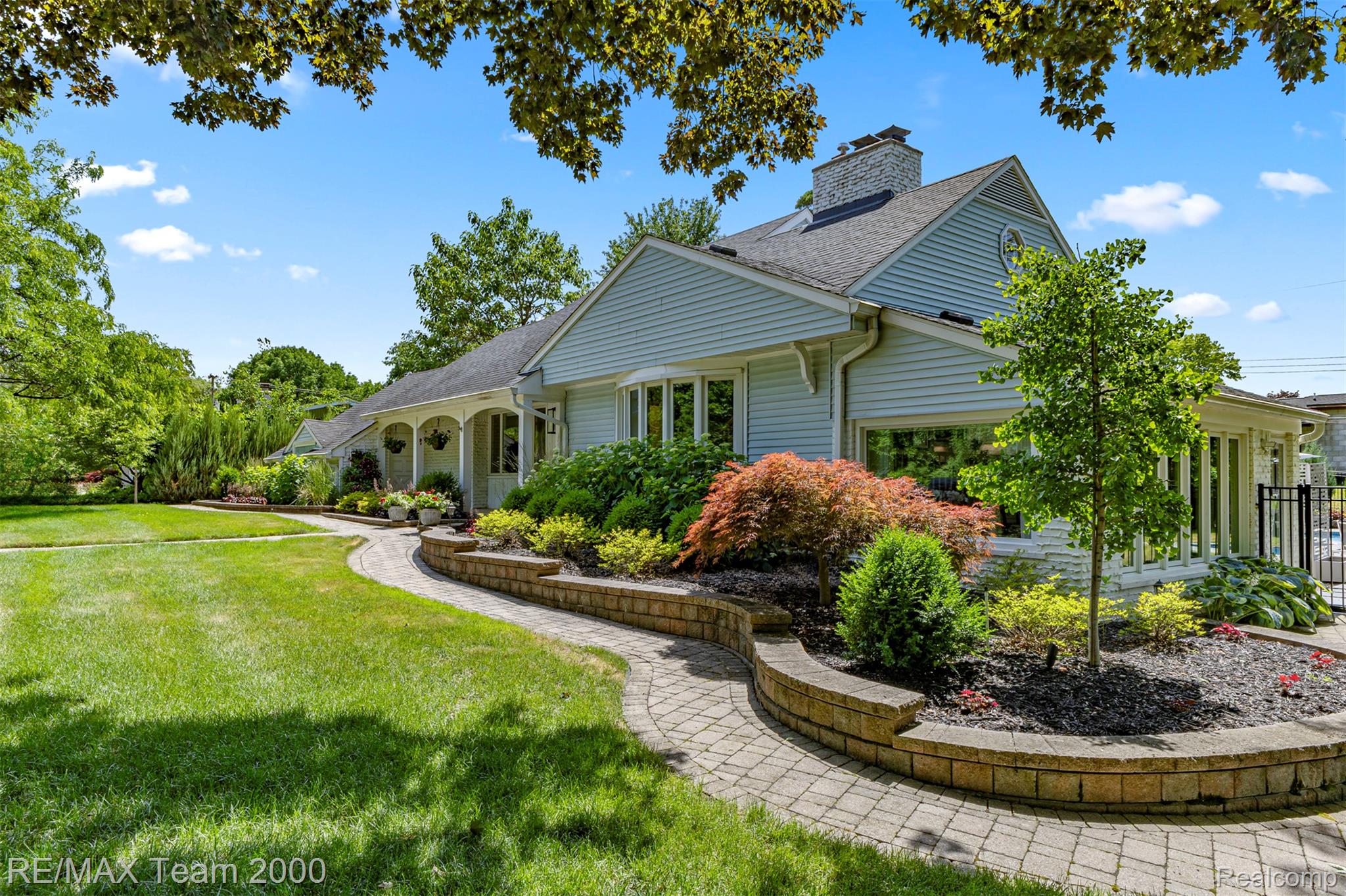 137 North Brady Road Dearborn, MI 48124 - Photo 5 of 72 03.jpg