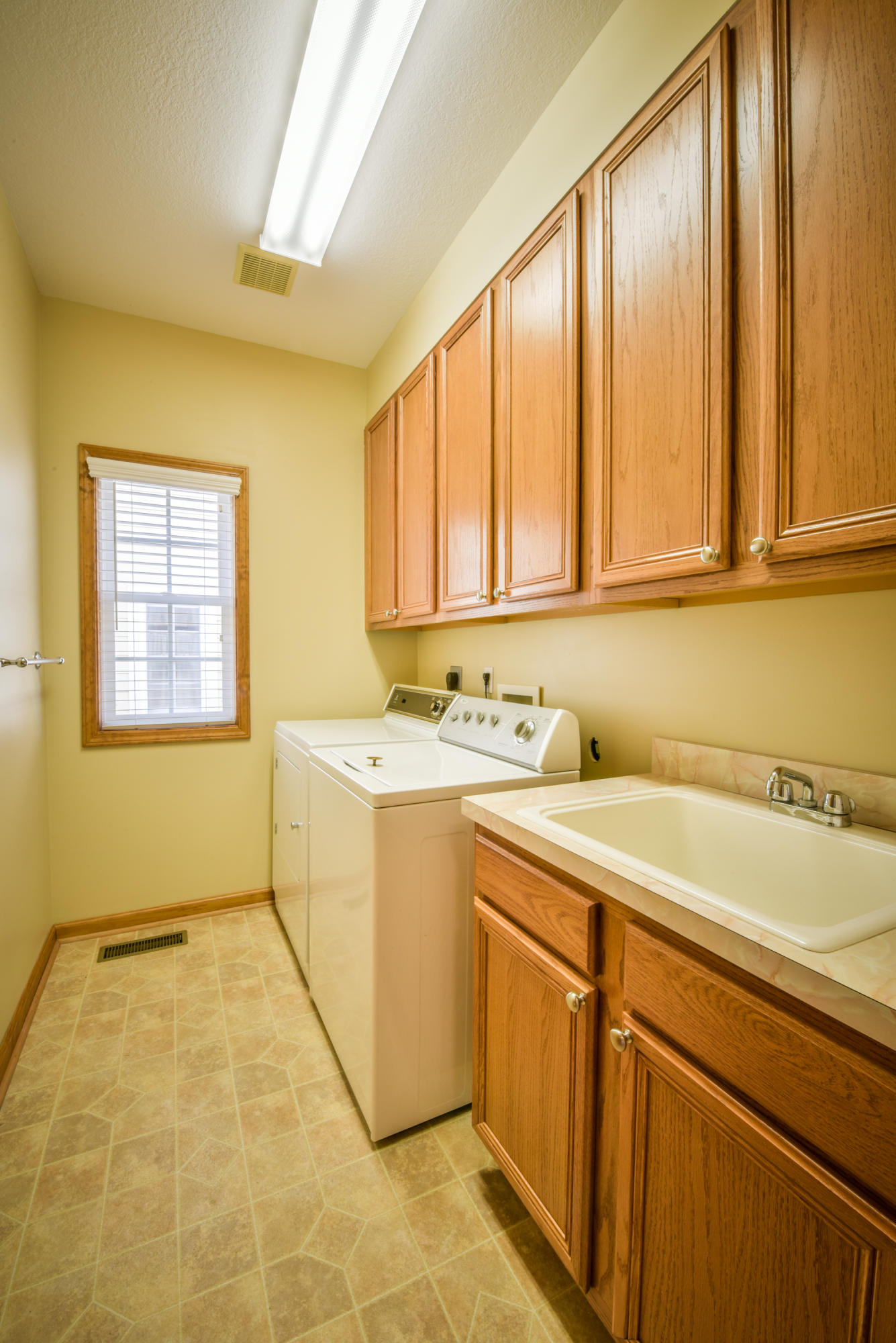 123 Liberty Court Oak Ridge, TN 37830 - Photo 24 of 31 DSC_1628