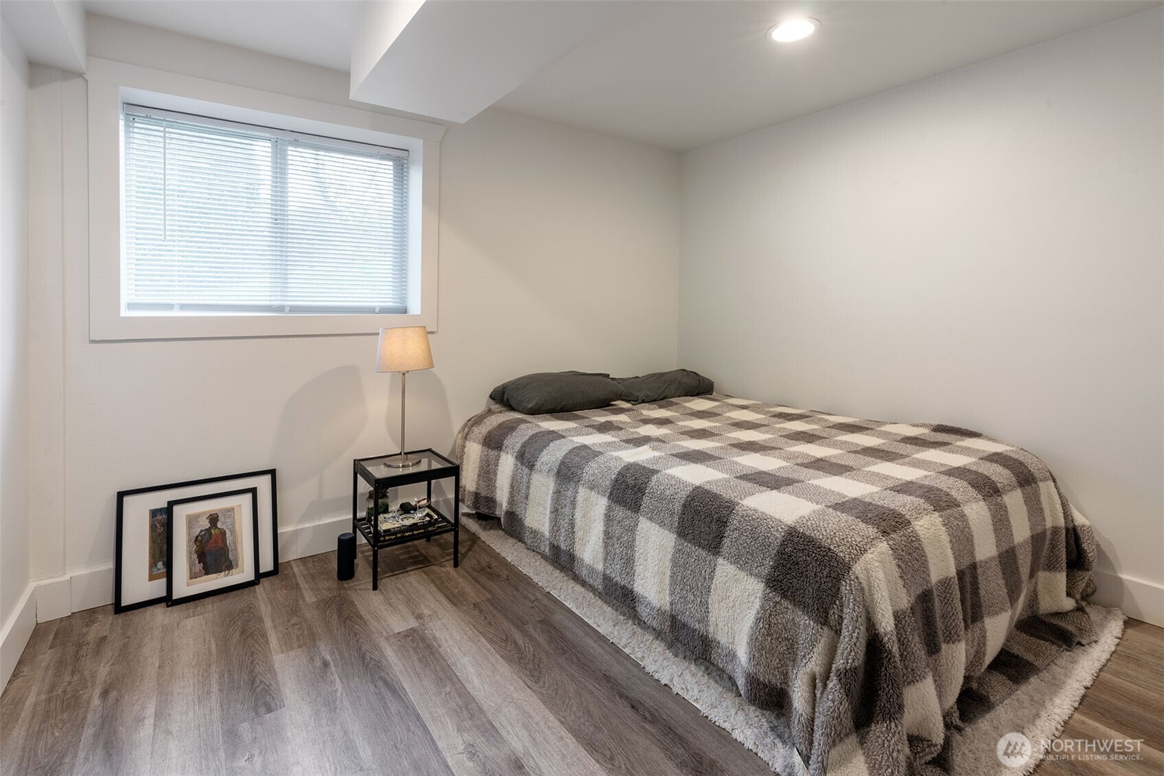 12840 Renton Avenue South Seattle, WA 98178 - Photo 13 of 18