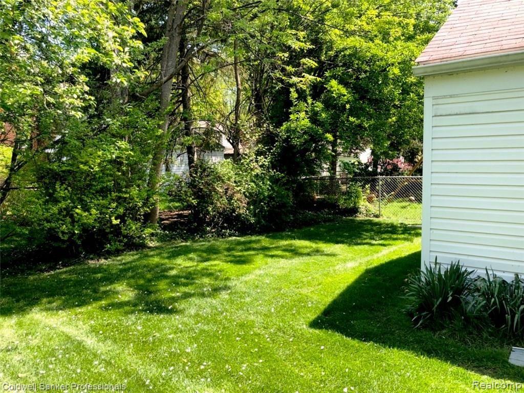 360 Ridgemont Road Grosse Pointe Farms, MI 48236 - Photo 8 of 43