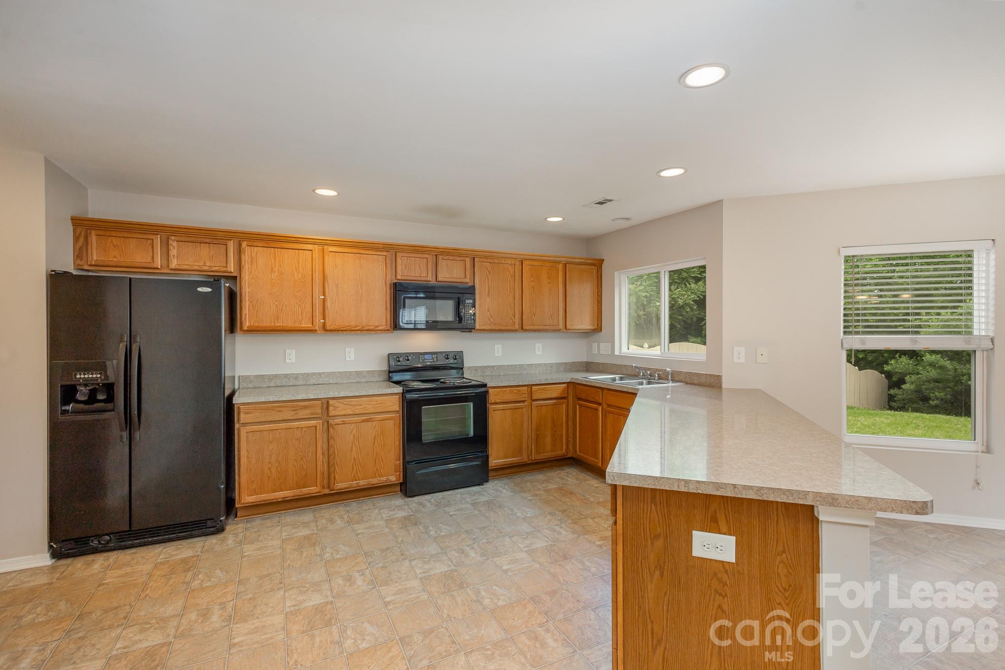 6442 Ridgeview Commons Drive Charlotte, NC 28269 - Photo 10 of 20