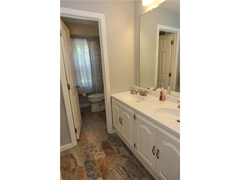 1657 Little Meadow Road Pittsburgh, PA 15241 - Photo 14 of 24 Gallery Image 14