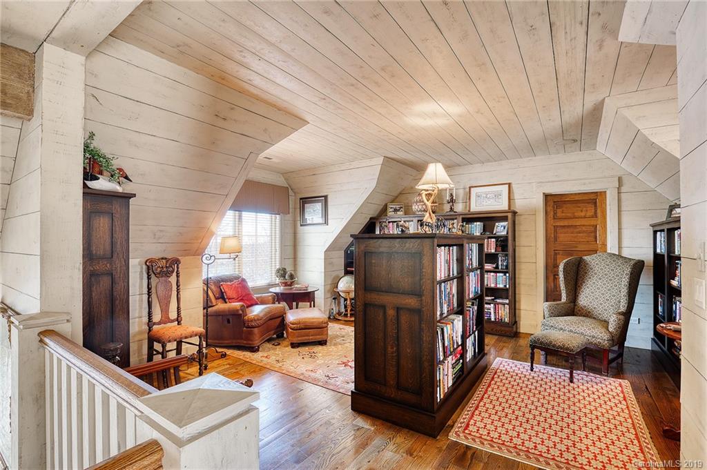 154 Homestead Road, Unit 7 Lake Toxaway, NC 28747 - Photo 9 of 31 Gallery Image 9