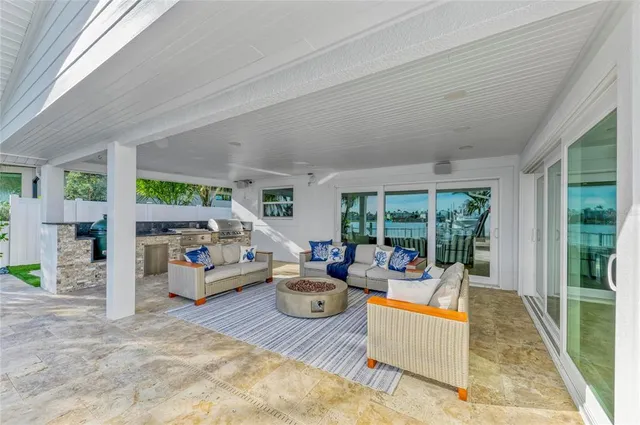 $3,950,000 | 605 Key Royale Drive, Holmes Beach, FL 34217