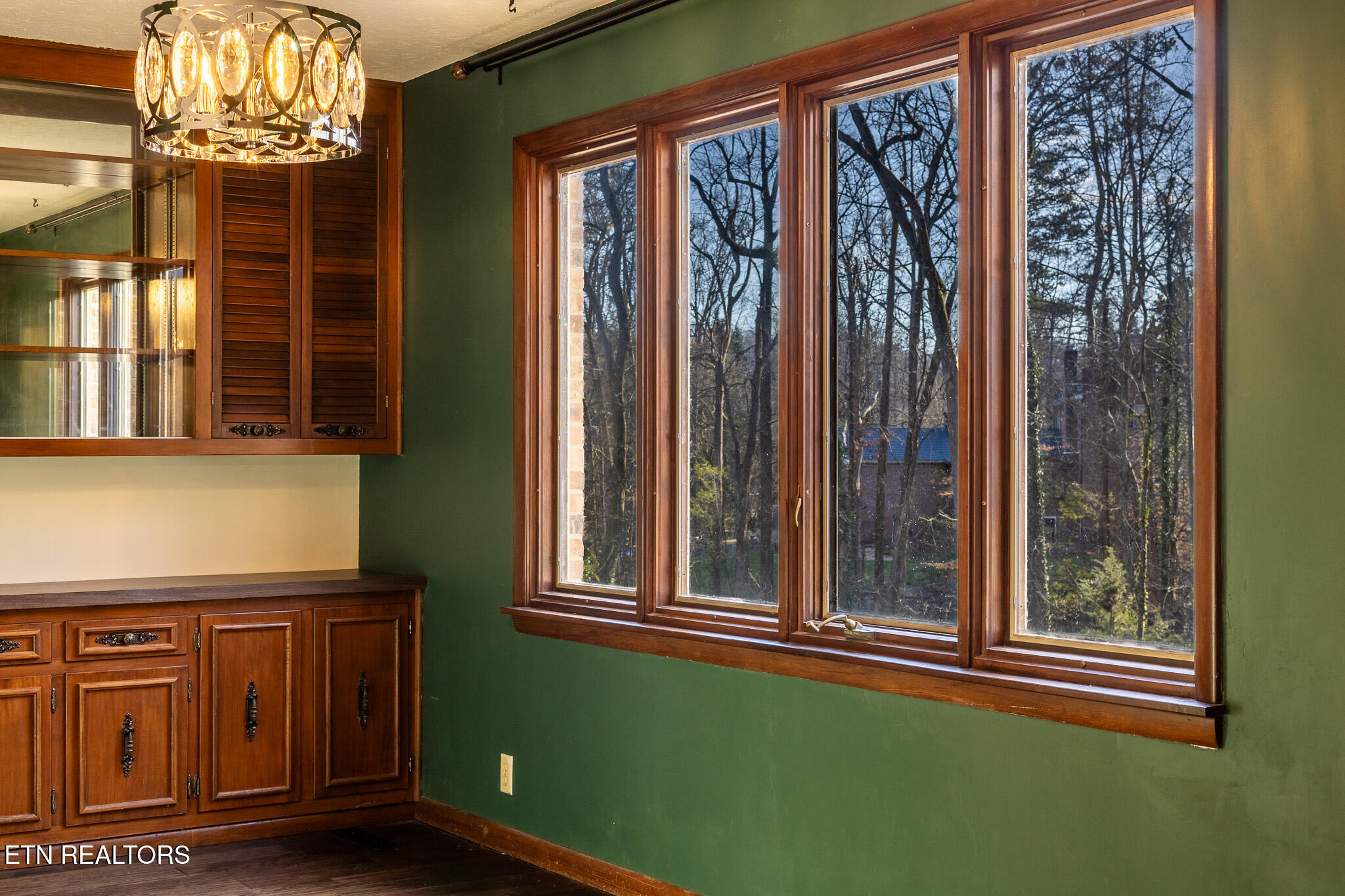109 Balsam Road Oak Ridge, TN 37830 - Photo 14 of 53 Dining Room