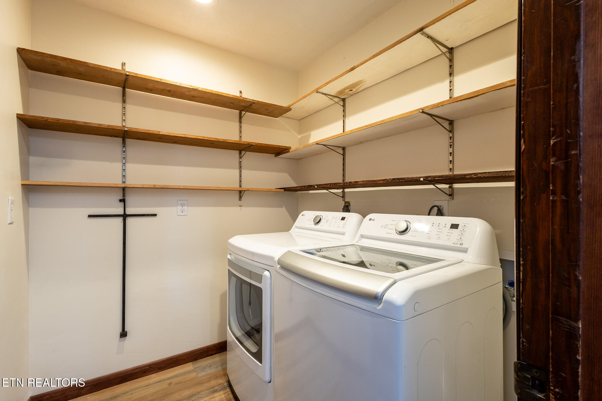 109 Balsam Road Oak Ridge, TN 37830 - Photo 16 of 53 Hugh Laundry RM