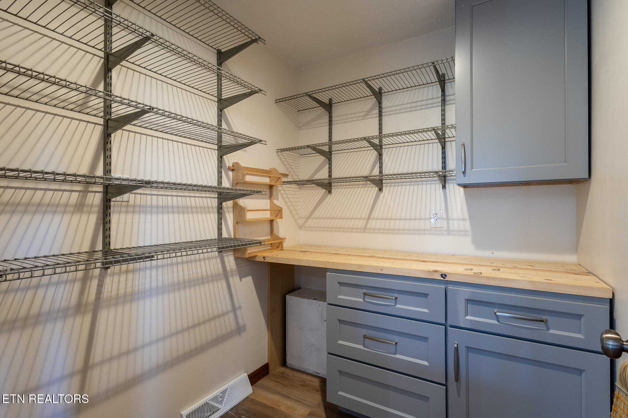 109 Balsam Road Oak Ridge, TN 37830 - Photo 17 of 53 Huge Pantry