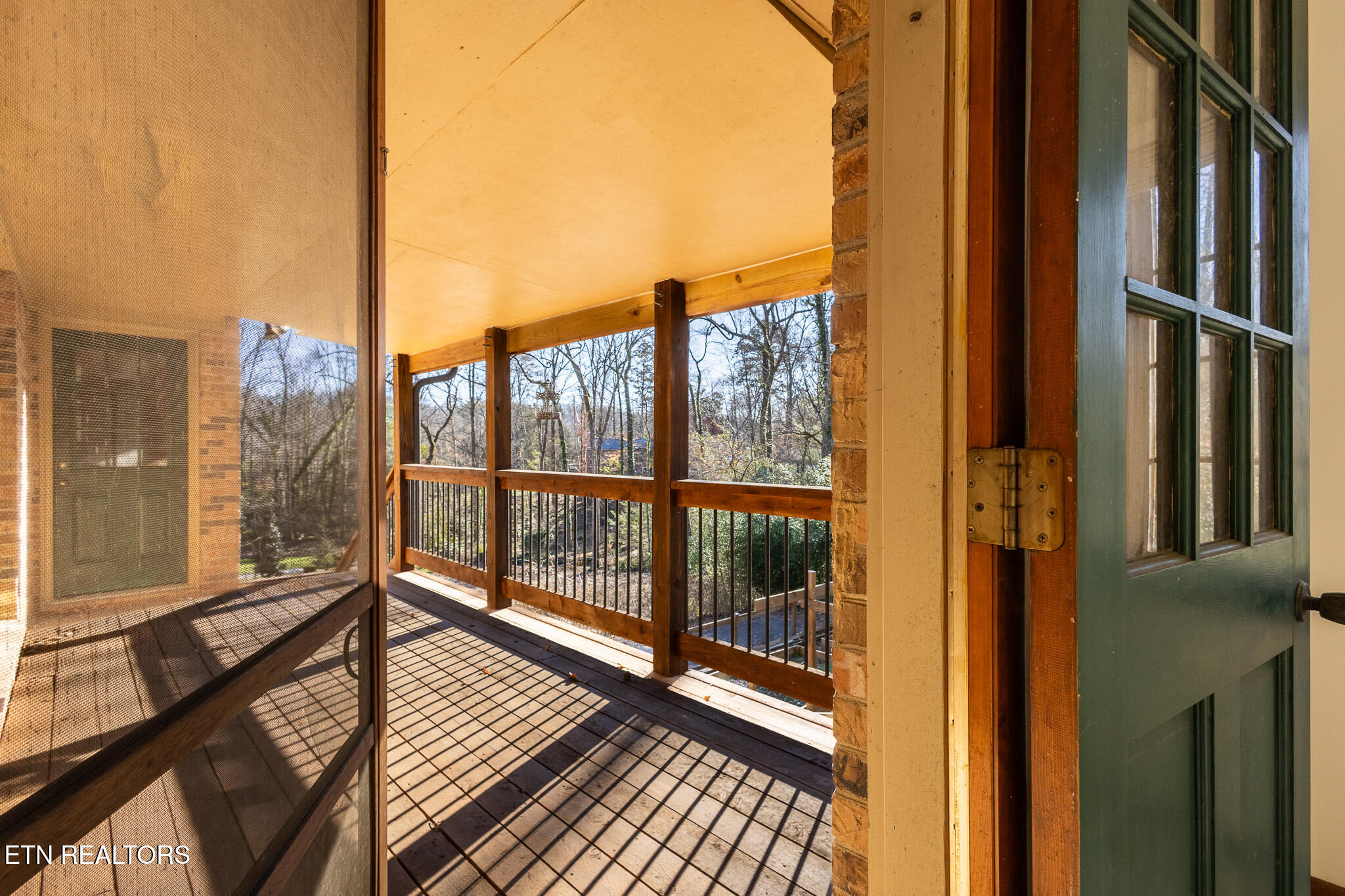 109 Balsam Road Oak Ridge, TN 37830 - Photo 28 of 53 Back Deck