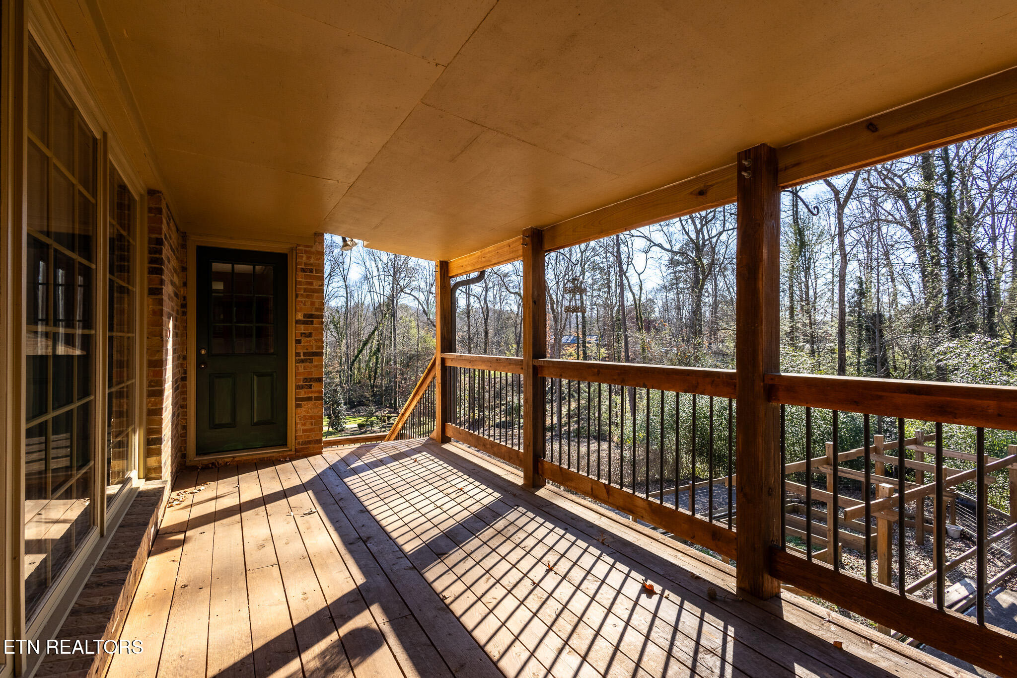 109 Balsam Road Oak Ridge, TN 37830 - Photo 4 of 53 Back Yard Upper Deck