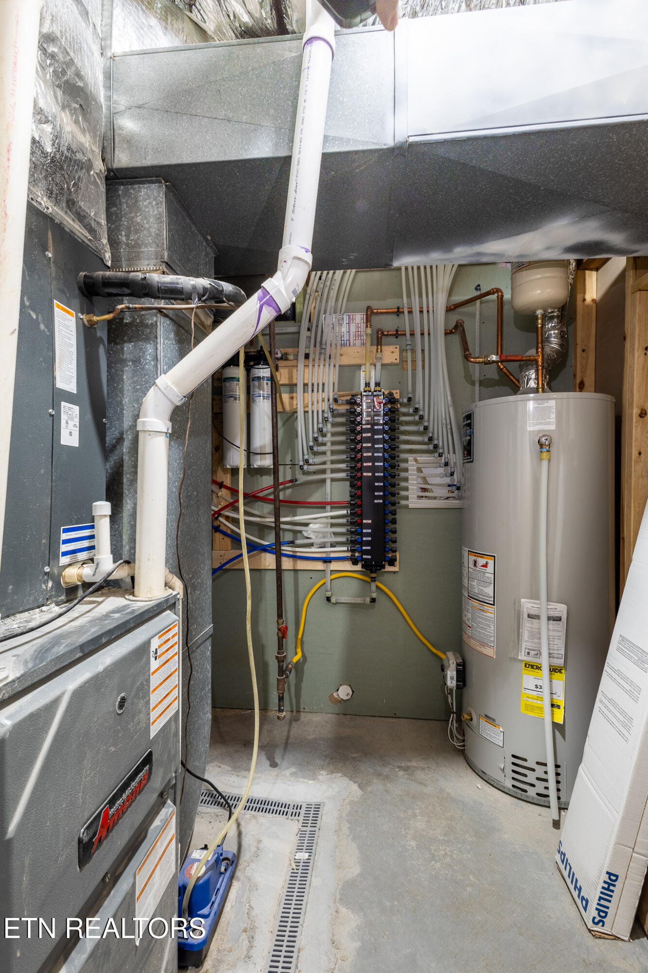 109 Balsam Road Oak Ridge, TN 37830 - Photo 48 of 53 Whole House Utility Room