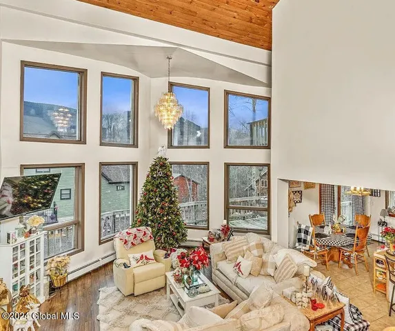 $575,000 | 167 Botti Drive, Hunter, NY 12442