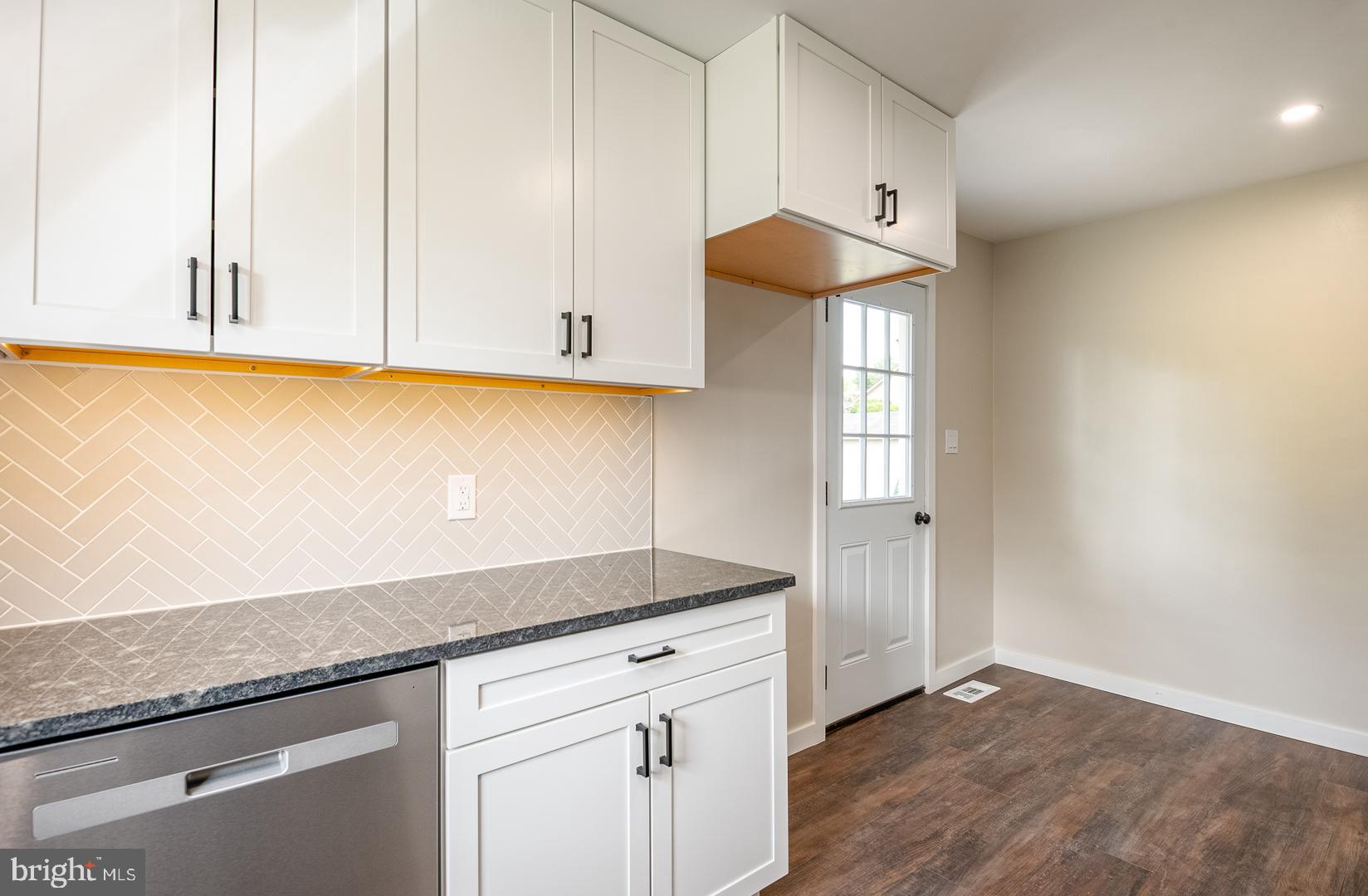 921 Shelbourne Road Reading, PA 19606 - Photo 11 of 34