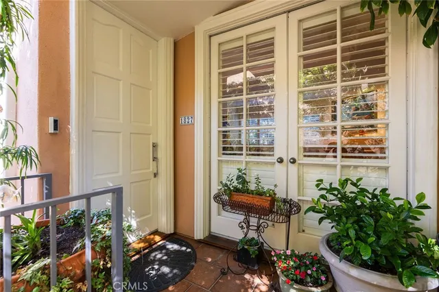 $1,595,000 | 1827 Barry Avenue, Unit 2, Los Angeles, CA 90025