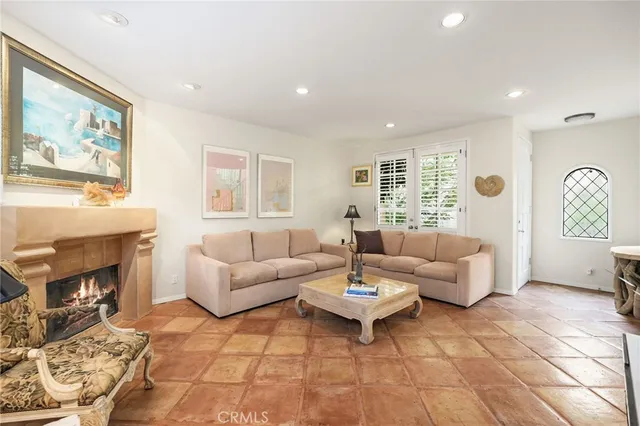 $1,595,000 | 1827 Barry Avenue, Unit 2, Los Angeles, CA 90025