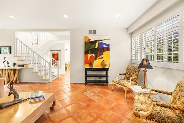 $1,595,000 | 1827 Barry Avenue, Unit 2, Los Angeles, CA 90025