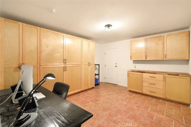 $1,595,000 | 1827 Barry Avenue, Unit 2, Los Angeles, CA 90025