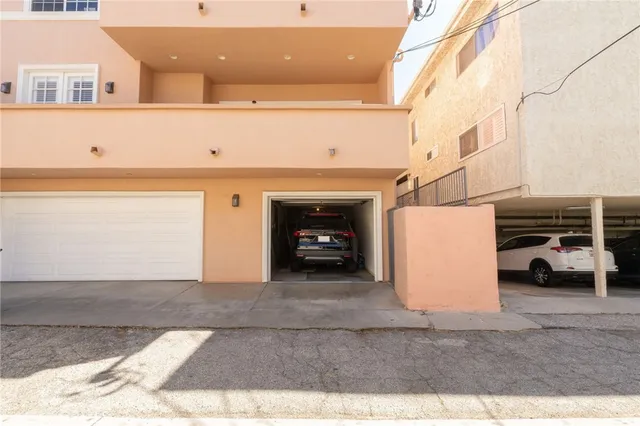 $1,595,000 | 1827 Barry Avenue, Unit 2, Los Angeles, CA 90025