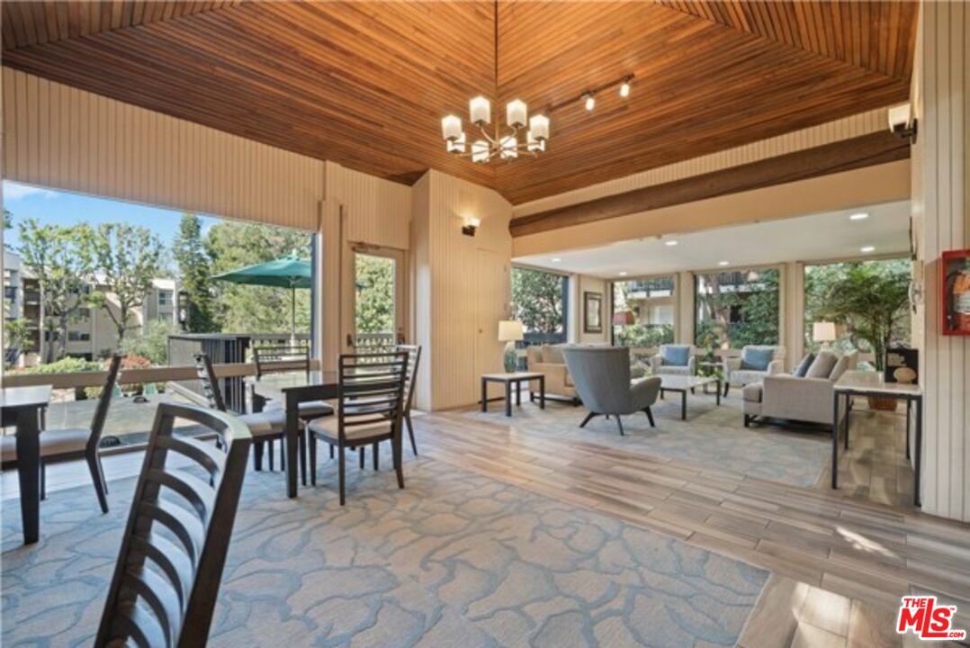 8314 Raintree Circle Culver City, CA 90230 - Photo 4 of 19