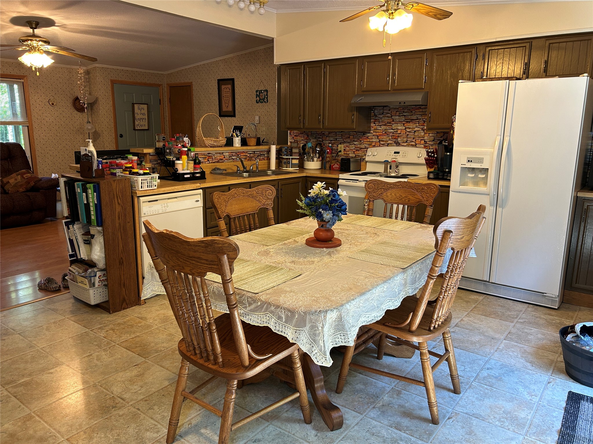 Eat in kitchen open to living room