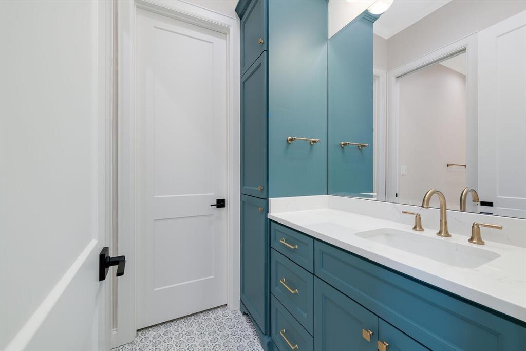 8005 Bee Cave Road China Spring, TX 76633 - Photo 34 of 40 Bathroom with vanity