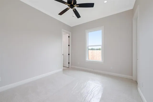 $895,000 | 8005 Bee Cave Road, China Spring, TX 76633