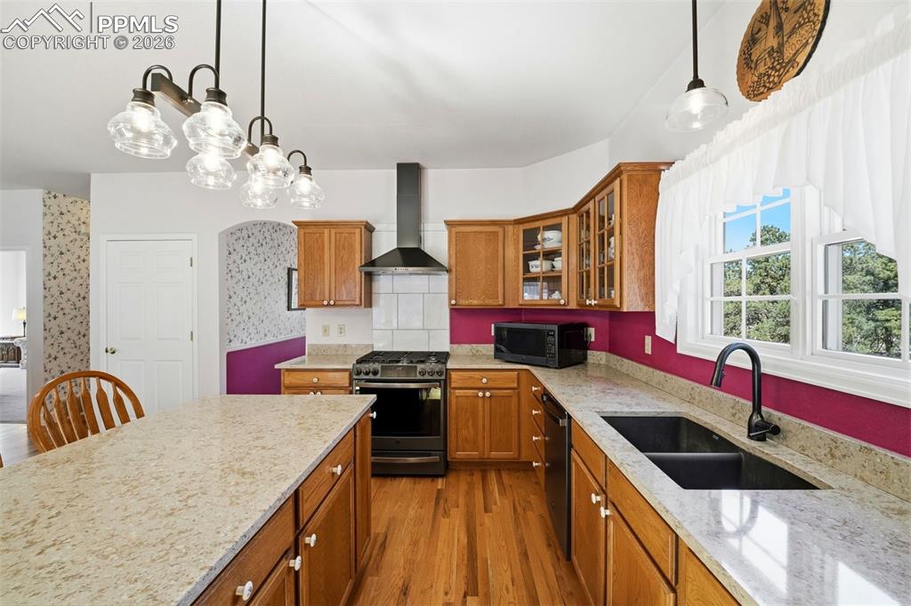 8795 Moss Rock Road Colorado Springs, CO 80908 - Photo 13 of 47 Large Kitchen Island