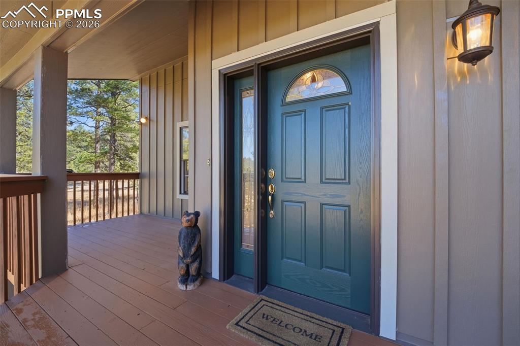 8795 Moss Rock Road Colorado Springs, CO 80908 - Photo 4 of 47 Welcoming Entry Way