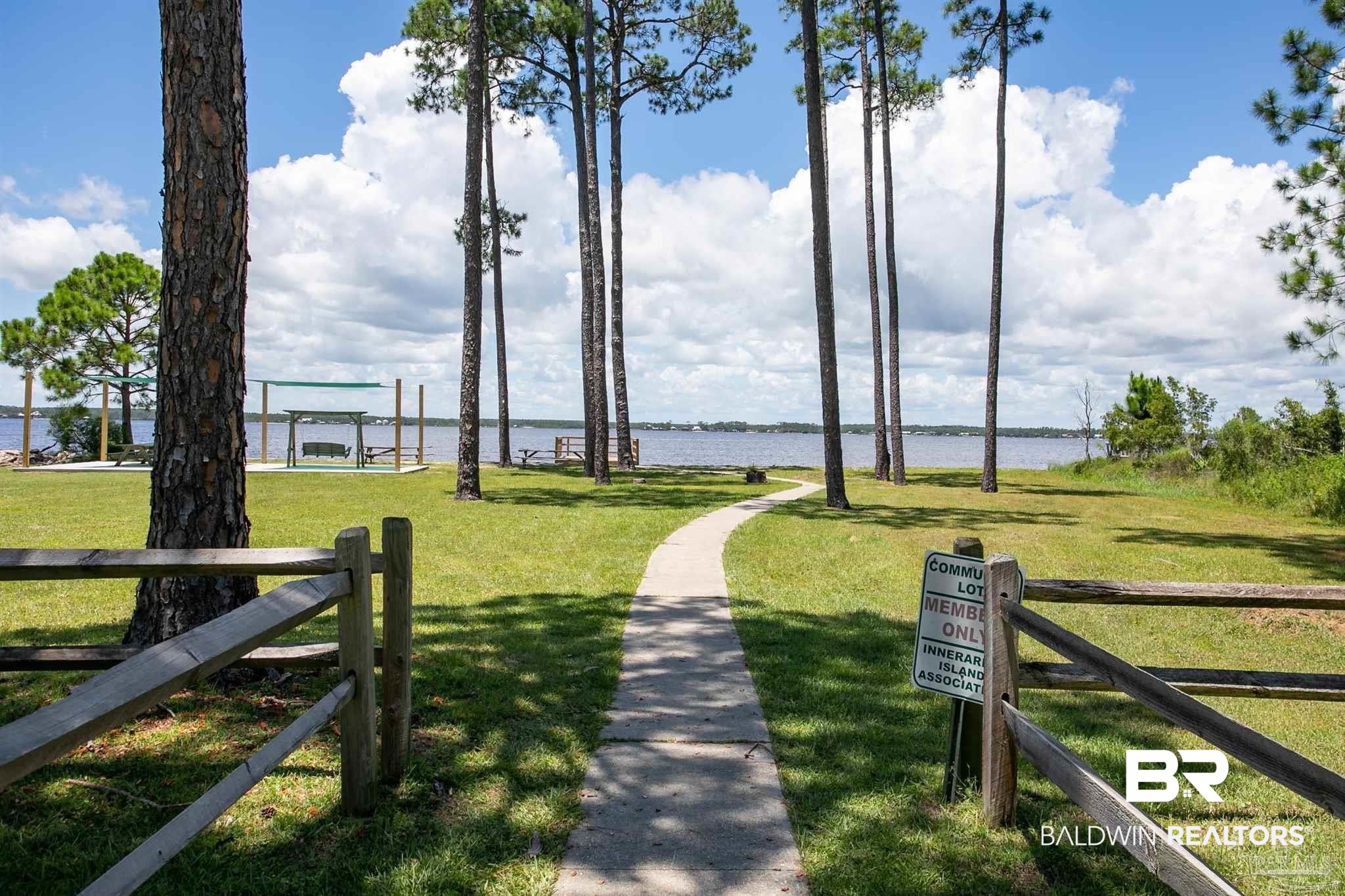 5420 North Shore Road Pensacola, FL 32507 - Photo 6 of 13 Community Park
