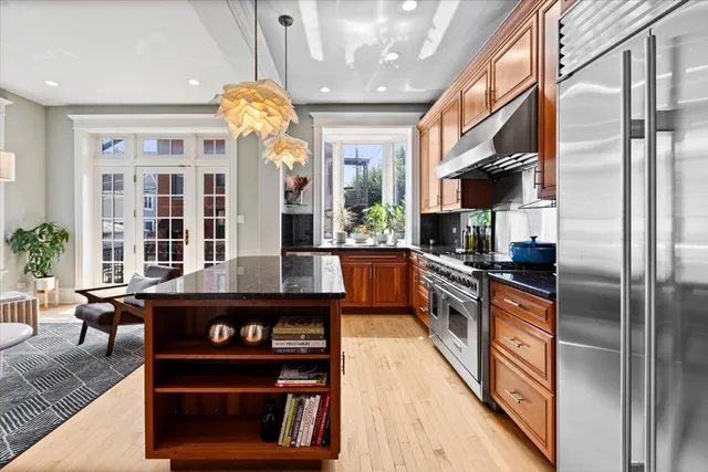 $1,900,000 | 2845 West Division Street, Chicago, IL 60622