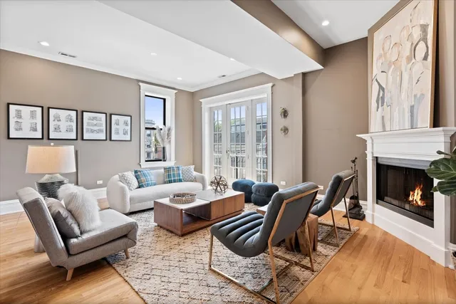 $1,900,000 | 2845 West Division Street, Chicago, IL 60622