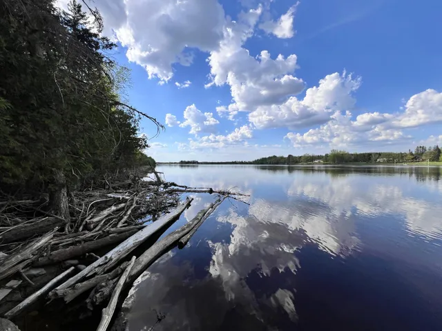 $315,000 | 3186 Highway 11, Baudette, MN 56623