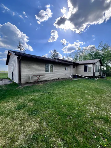 $315,000 | 3186 Highway 11, Baudette, MN 56623