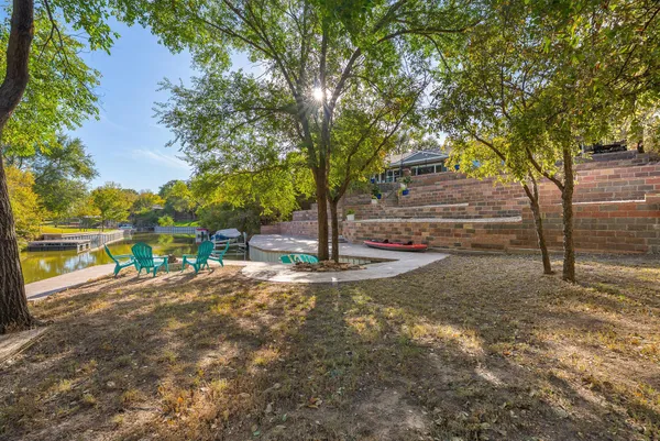 $1,000,000 | 110 Caprock Lane, Amarillo, TX 79118