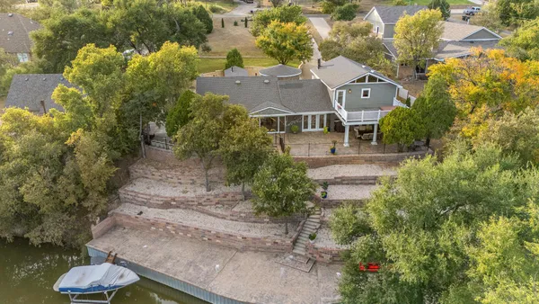 $1,000,000 | 110 Caprock Lane, Amarillo, TX 79118