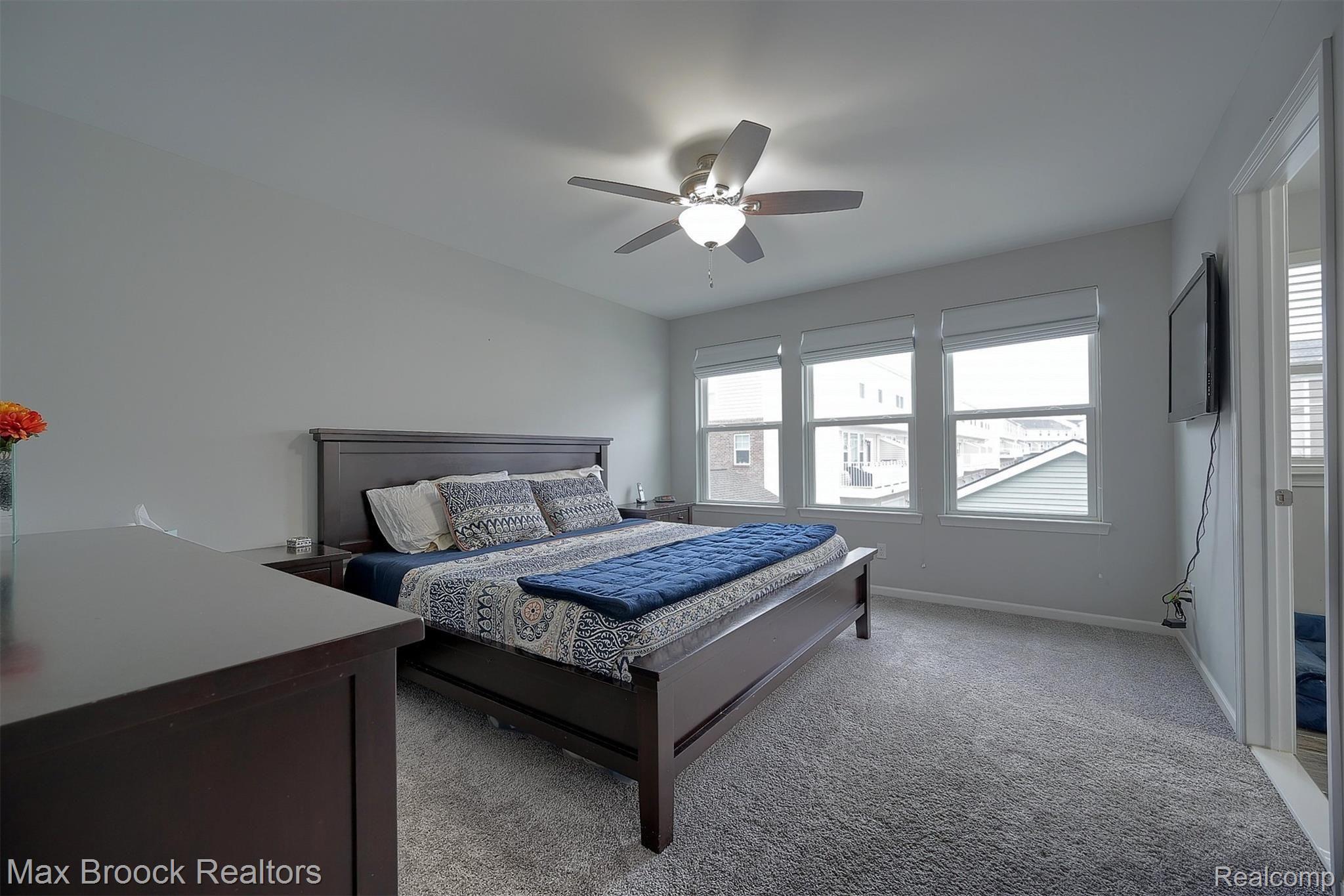 4211 Kent Road Royal Oak, MI 48073 - Photo 14 of 28 4211 Kent Master Bedroom.jpg