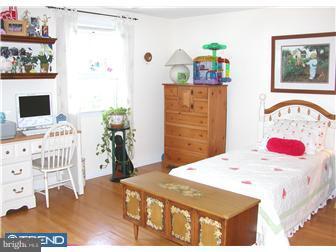 219 Country Gate Road Wayne, PA 19087 - Photo 8 of 12