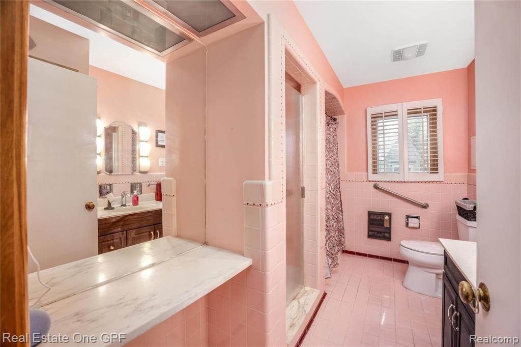 1499 North Renaud Road Grosse Pointe Woods, MI 48236 - Photo 19 of 35