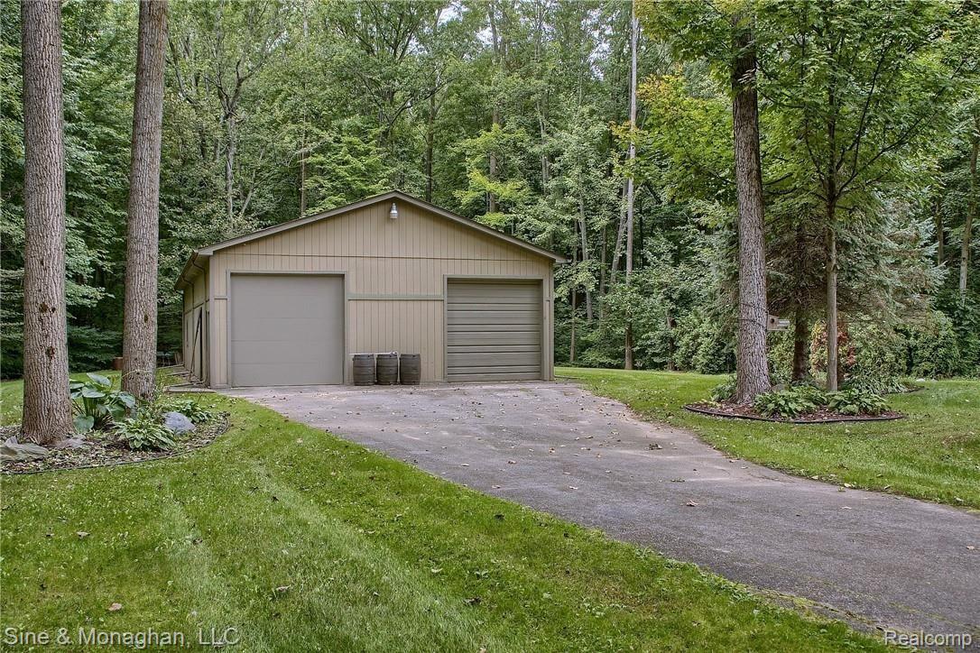 8738 Morrow Road Algonac, MI 48001 - Photo 13 of 40 Pole_Barn.jpg