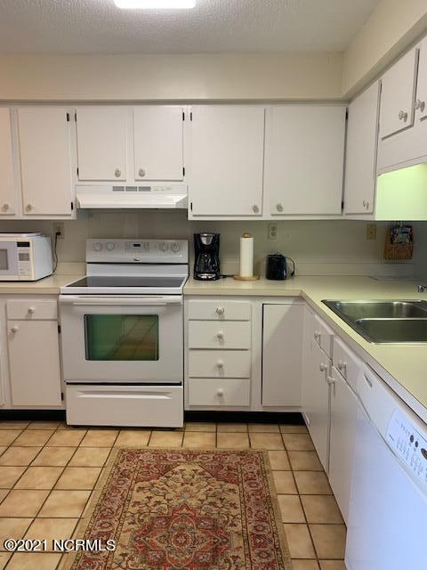 1505 Salter Path Road, Unit 321 Indian Beach, NC 28512 - Photo 11 of 52 IMG_7116