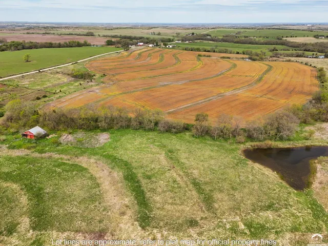 $125,000 | 7404 Southwest Davis Road, Unit TRACT 4 SEE SURVEY, Auburn, KS 66402