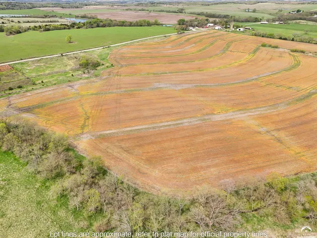 $125,000 | 7404 Southwest Davis Road, Unit TRACT 4 SEE SURVEY, Auburn, KS 66402