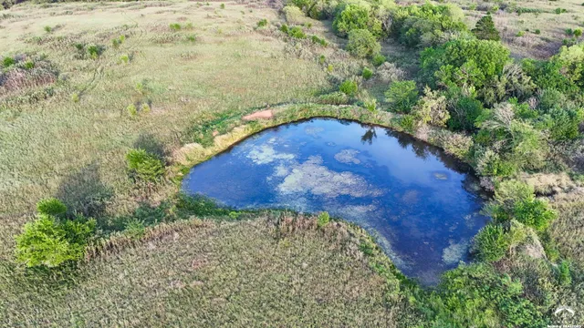 $125,000 | 7404 Southwest Davis Road, Unit TRACT 4 SEE SURVEY, Auburn, KS 66402